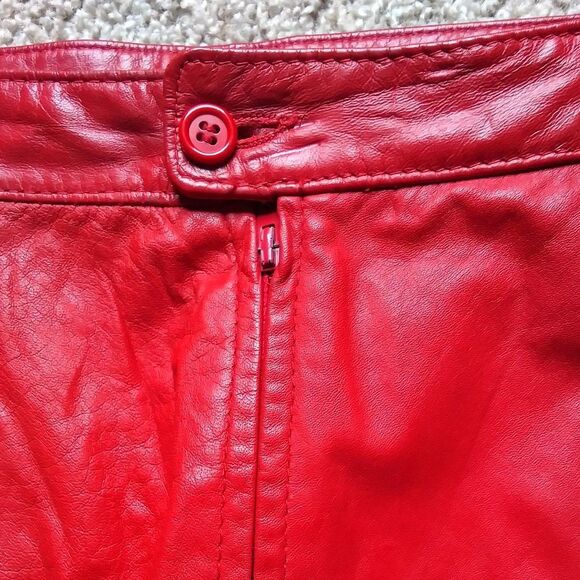 C.J. Todd Vintage Leather Pencil Skirt w Slit in Back & Zipper - Picture 12 of 16